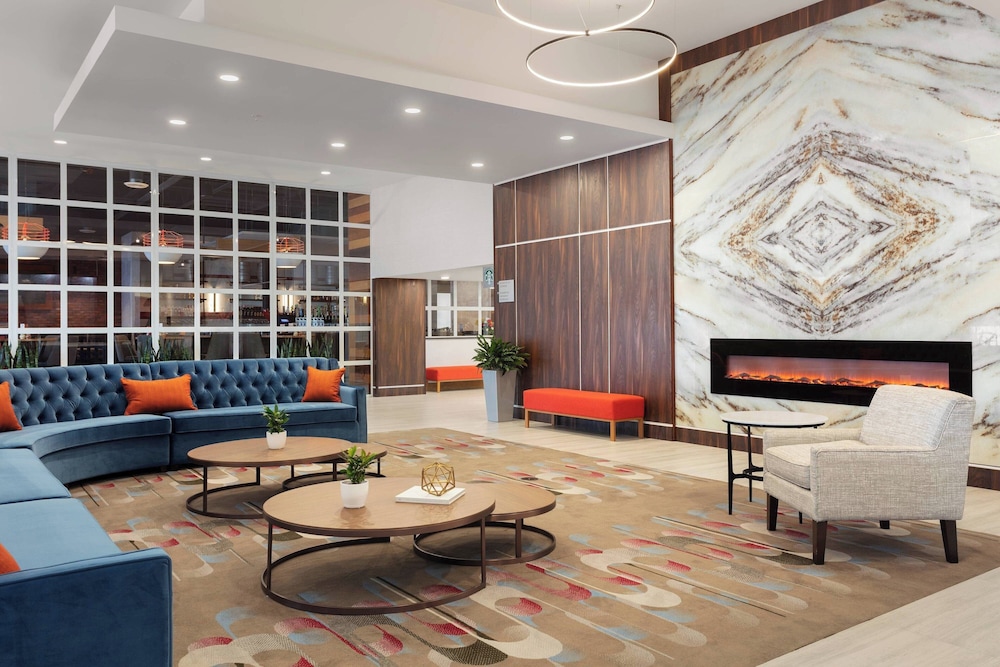 delta hotels by marriott indianapolis airport