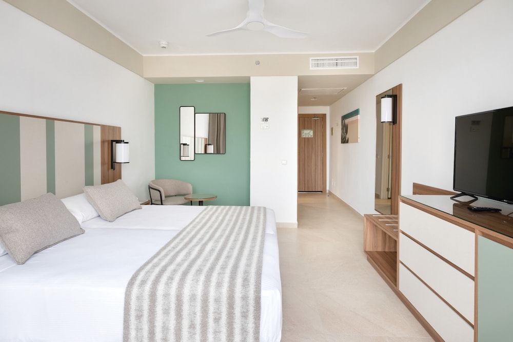 hotel riu paraiso lanzarote all inclusive