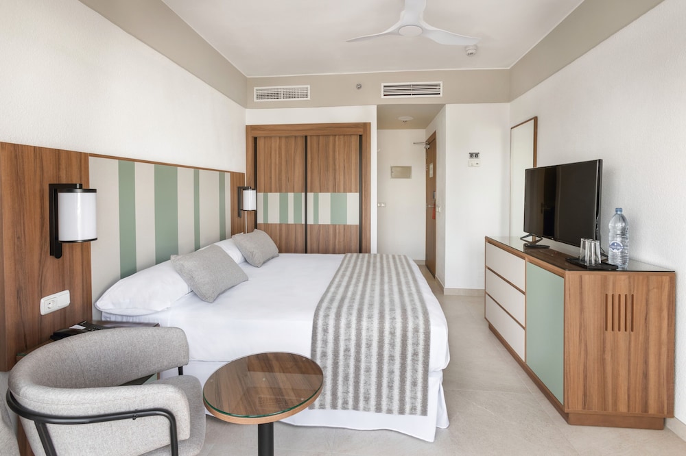 hotel riu paraiso lanzarote all inclusive