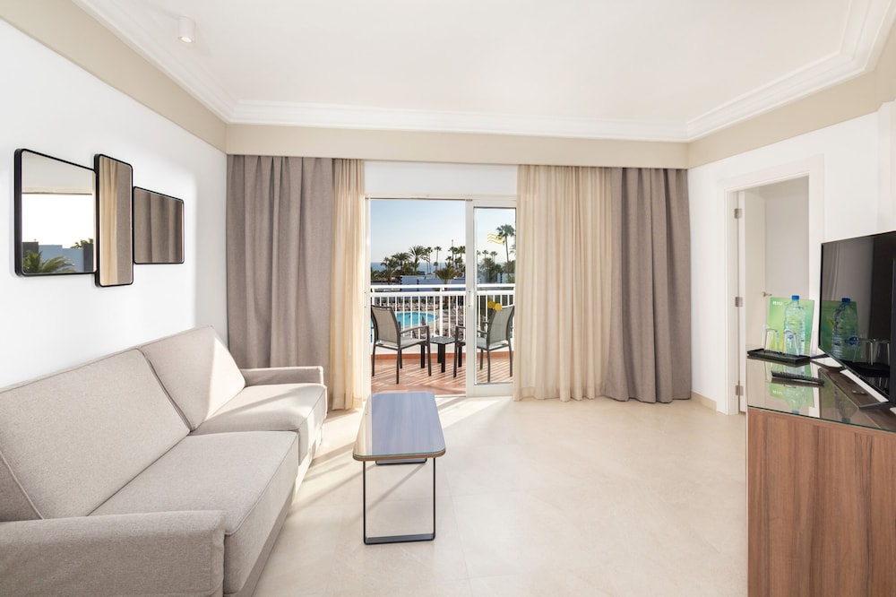 hotel riu paraiso lanzarote all inclusive