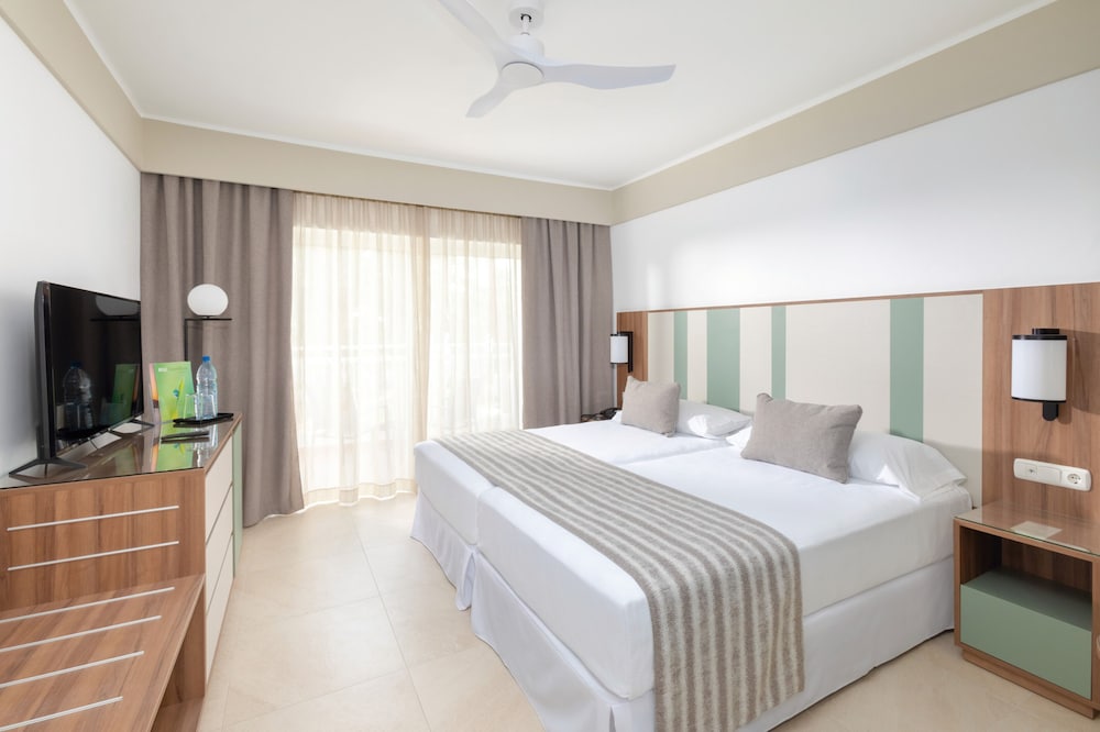 hotel riu paraiso lanzarote all inclusive