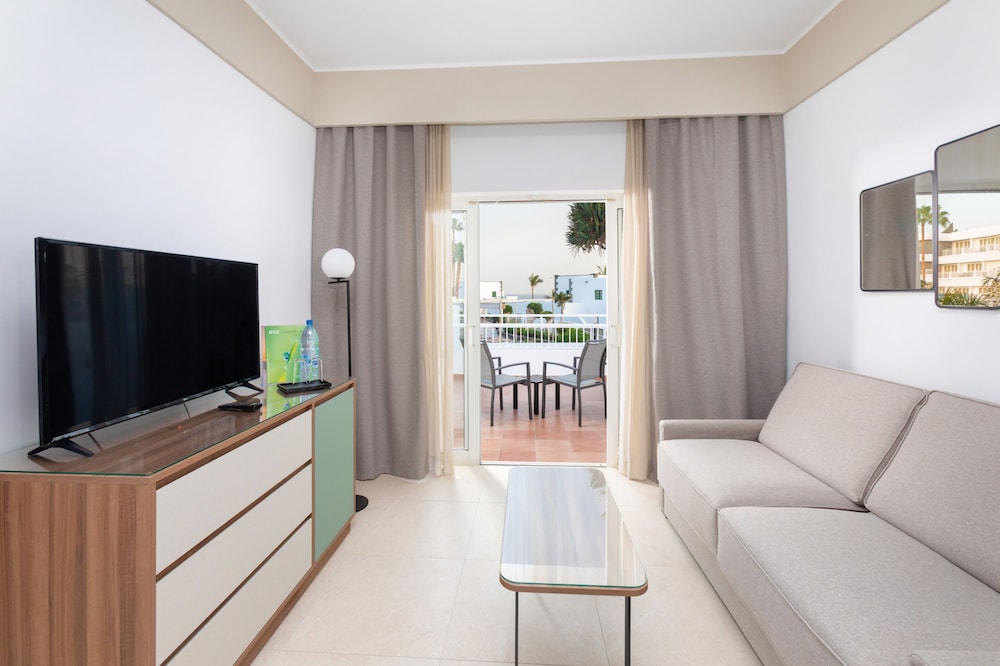 hotel riu paraiso lanzarote all inclusive