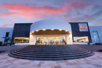 hotel riu paraiso lanzarote all inclusive