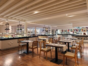 H10 Ocean Suites,Corralejo>>Canary Islands,4 star