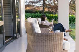 under oaks guesthouse