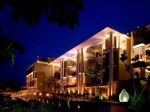 grand seminyak lifestyle boutique bali resort