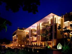 grand seminyak lifestyle boutique bali resort