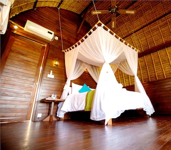 sunset coin lembongan cottage and spa