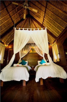 sunset coin lembongan cottage and spa