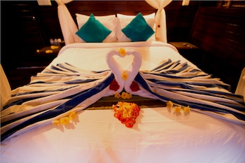 sunset coin lembongan cottage and spa