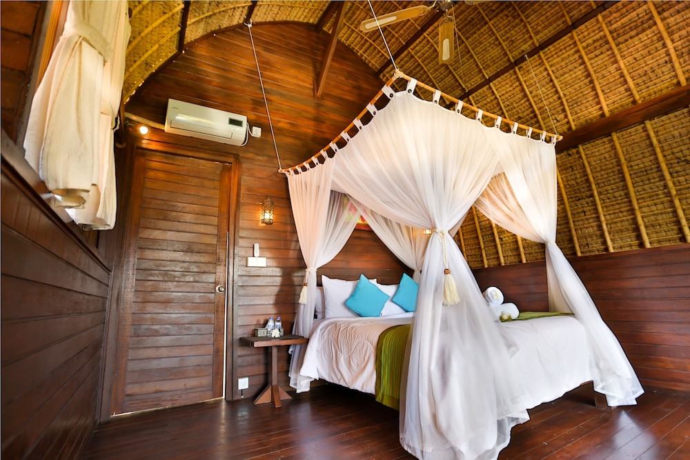 sunset coin lembongan cottage and spa