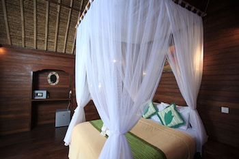 sunset coin lembongan cottage and spa