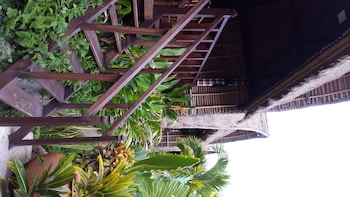 sunset coin lembongan cottage and spa