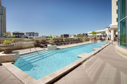 embassy suites by hilton tampa downtown convention center