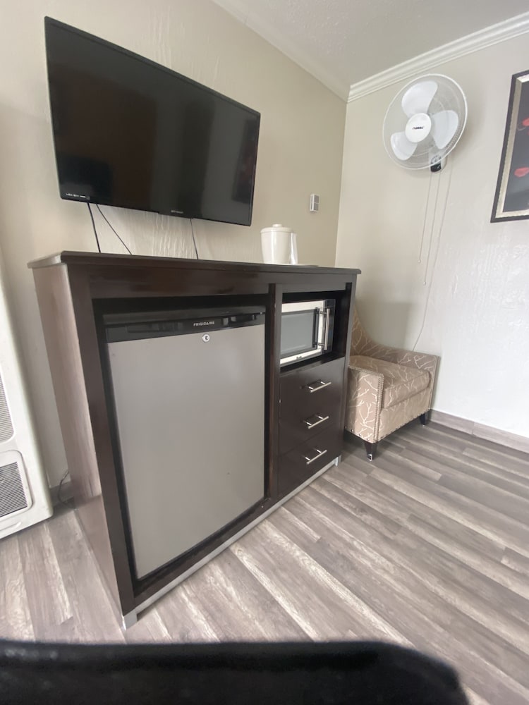 Budget Inn At The Heavenly Gondola,South Lake Tahoe>>Lake Tahoe,2 star