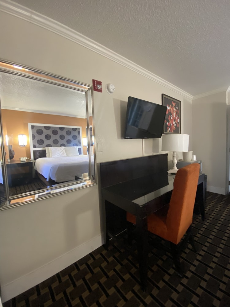 Budget Inn At The Heavenly Gondola,South Lake Tahoe>>Lake Tahoe,2 star