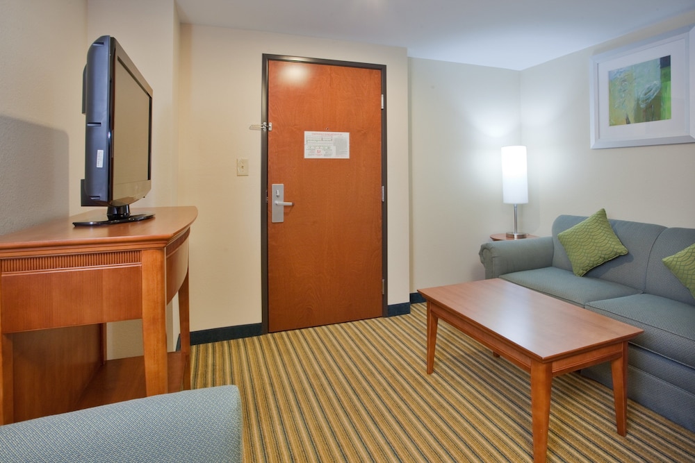 holiday inn express hotel and suites fredericksburg by ihg