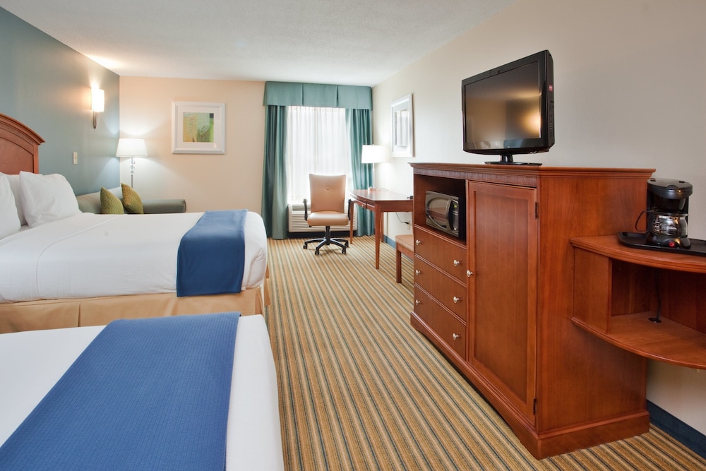 holiday inn express hotel and suites fredericksburg by ihg