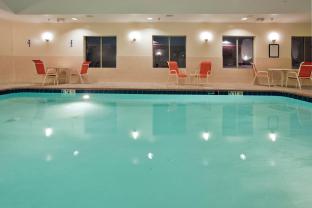 holiday inn express hotel and suites fredericksburg by ihg