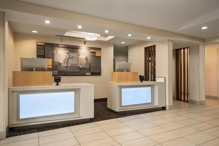 holiday inn express hotel and suites fredericksburg by ihg