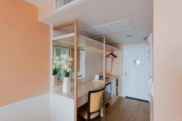 seaside jomtien beach