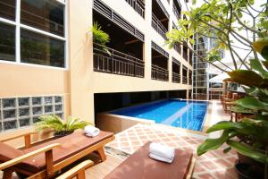 seaside jomtien beach