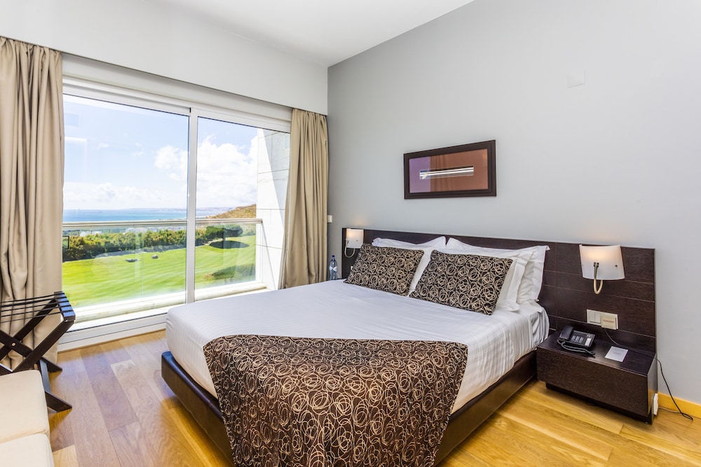 crowne plaza caparica lisbon by ihg