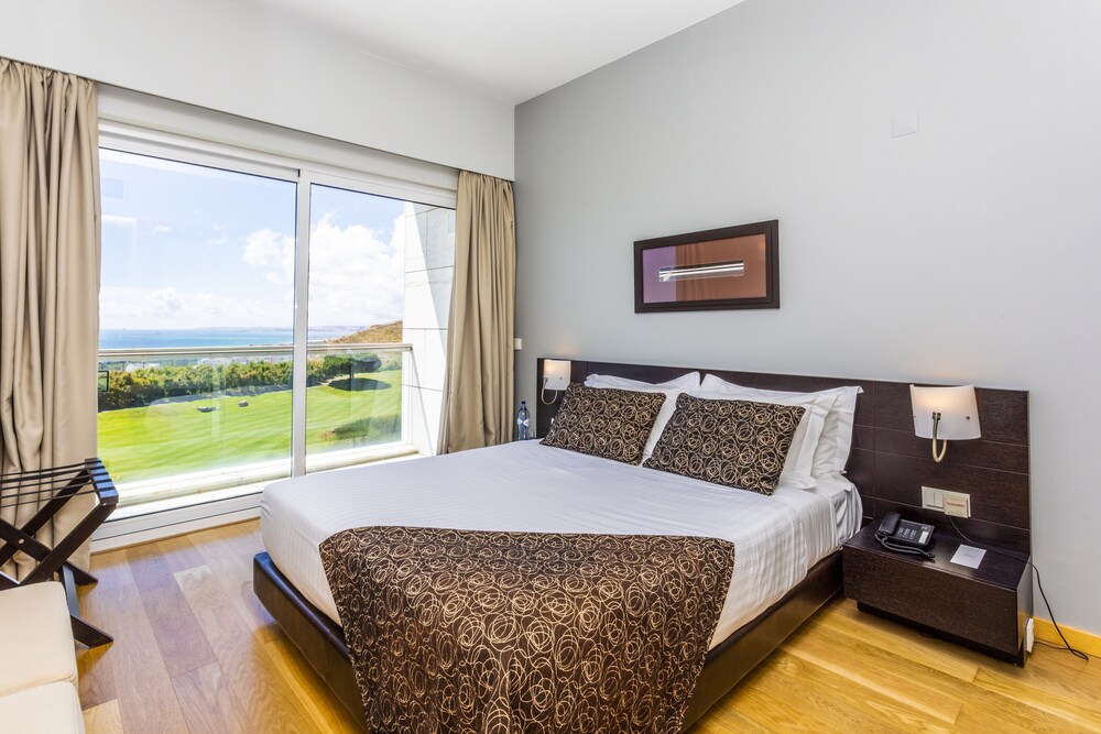 crowne plaza caparica lisbon by ihg