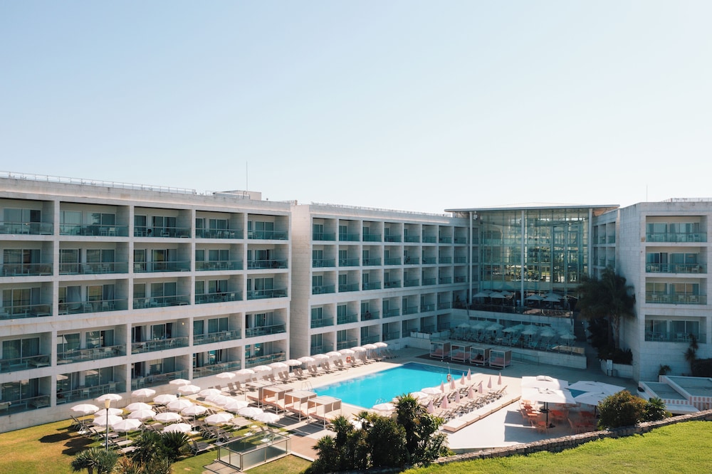 crowne plaza caparica lisbon by ihg