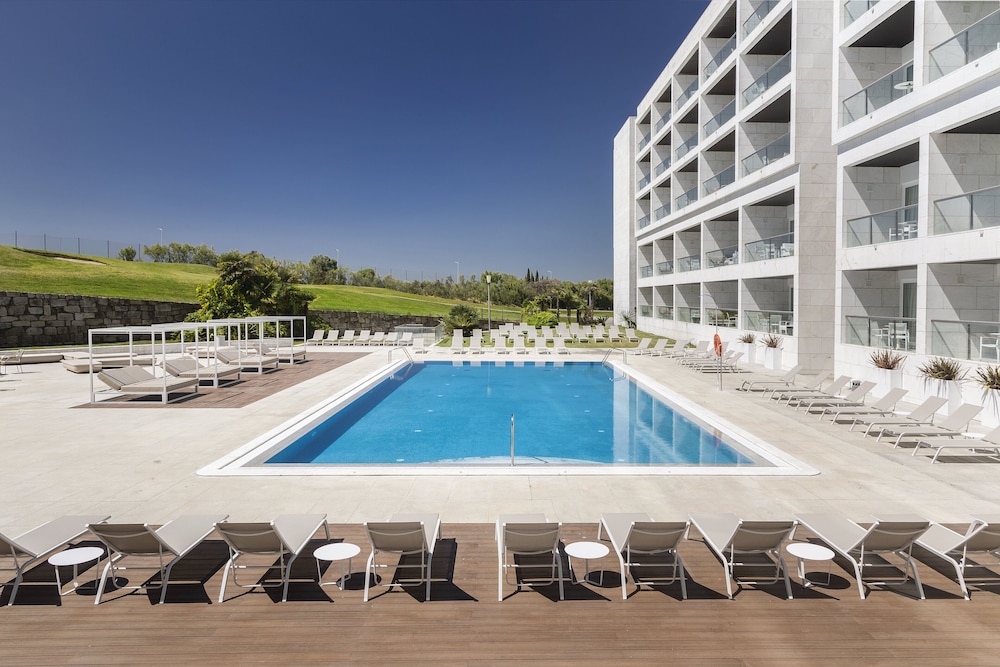 crowne plaza caparica lisbon by ihg