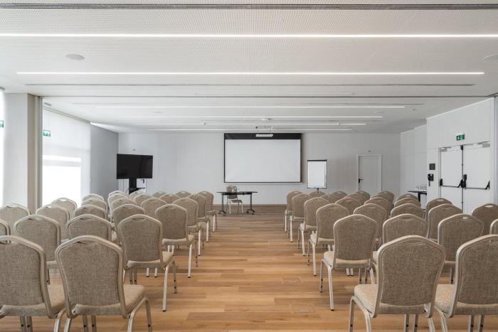 crowne plaza caparica lisbon by ihg