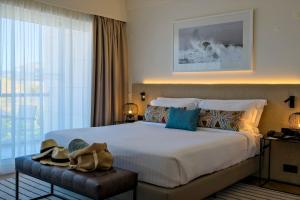 crowne plaza caparica lisbon by ihg