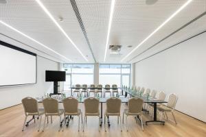 crowne plaza caparica lisbon by ihg