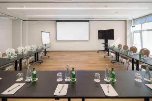 crowne plaza caparica lisbon by ihg