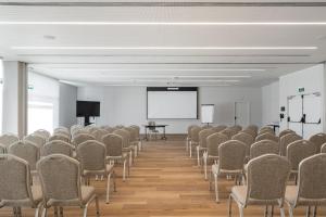 crowne plaza caparica lisbon by ihg