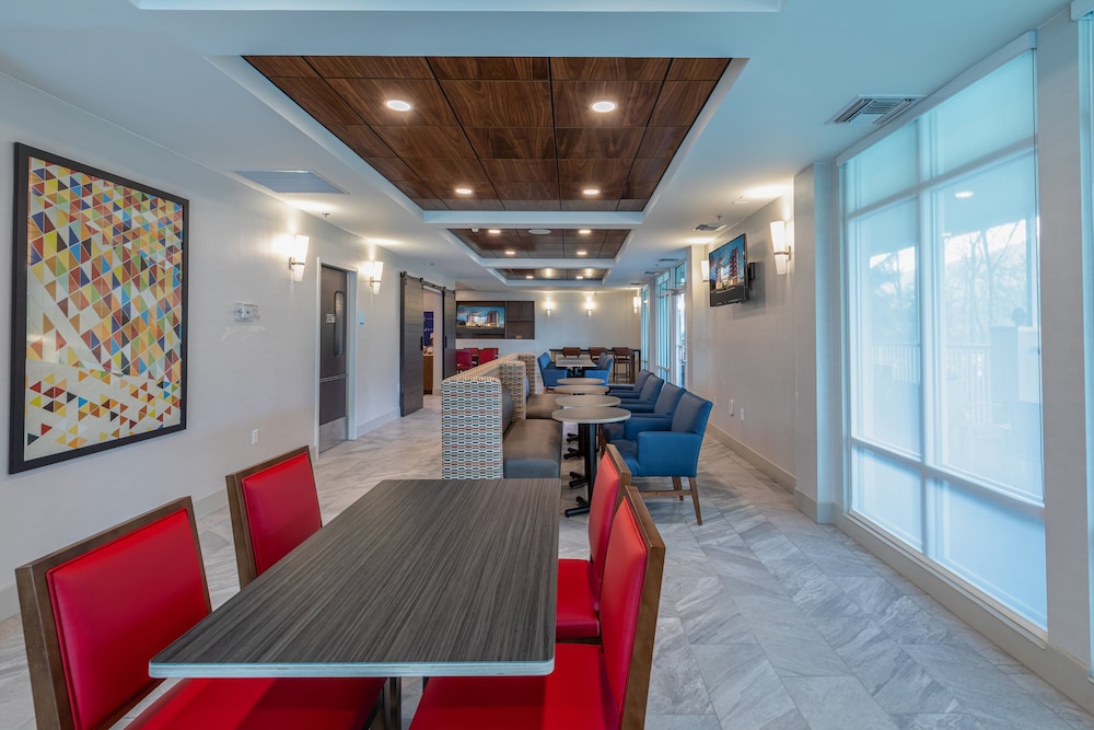 holiday inn express and suites asheville downtown by ihg