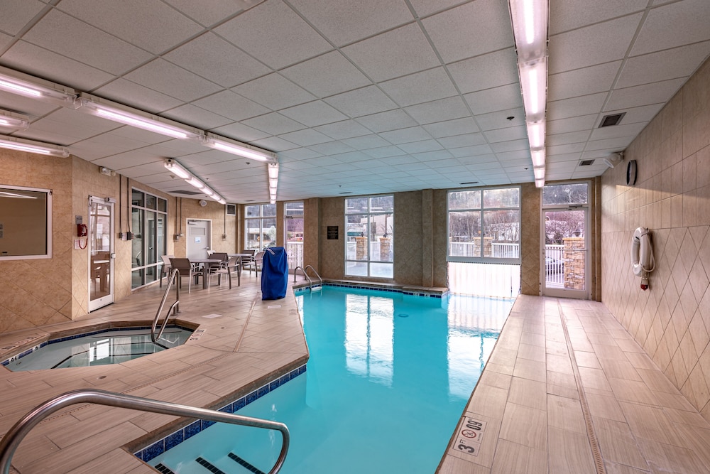 holiday inn express and suites asheville downtown by ihg
