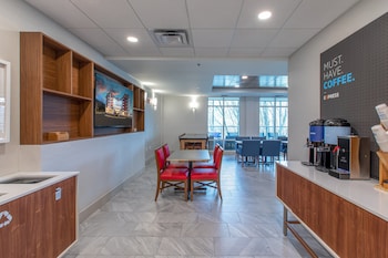 Holiday Inn Express & Suites Asheville Downtown By Ihg,Near U.S. Cellular Center,3 star