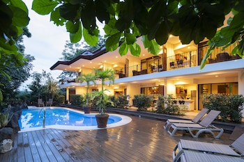 pumilio mountain and ocean hotel
