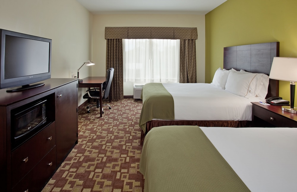 holiday inn express hotel and suites kansas city sports complex