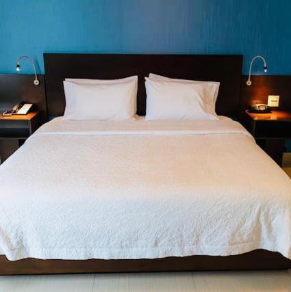 hampton by hilton panama