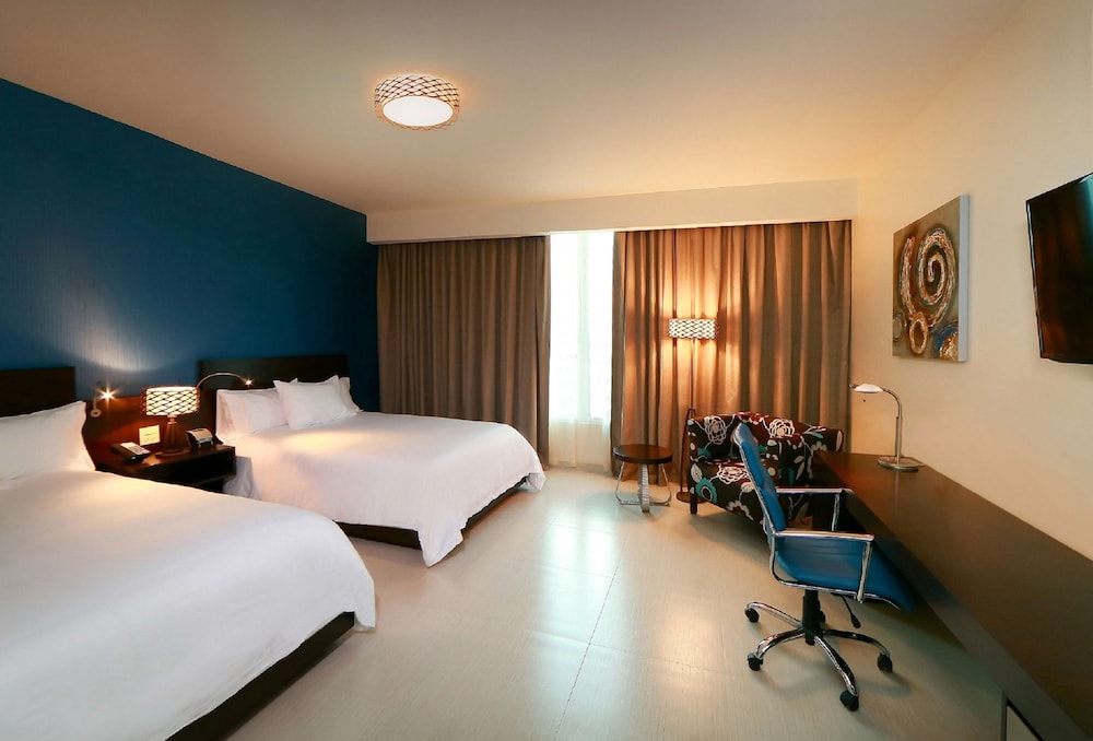 hampton by hilton panama
