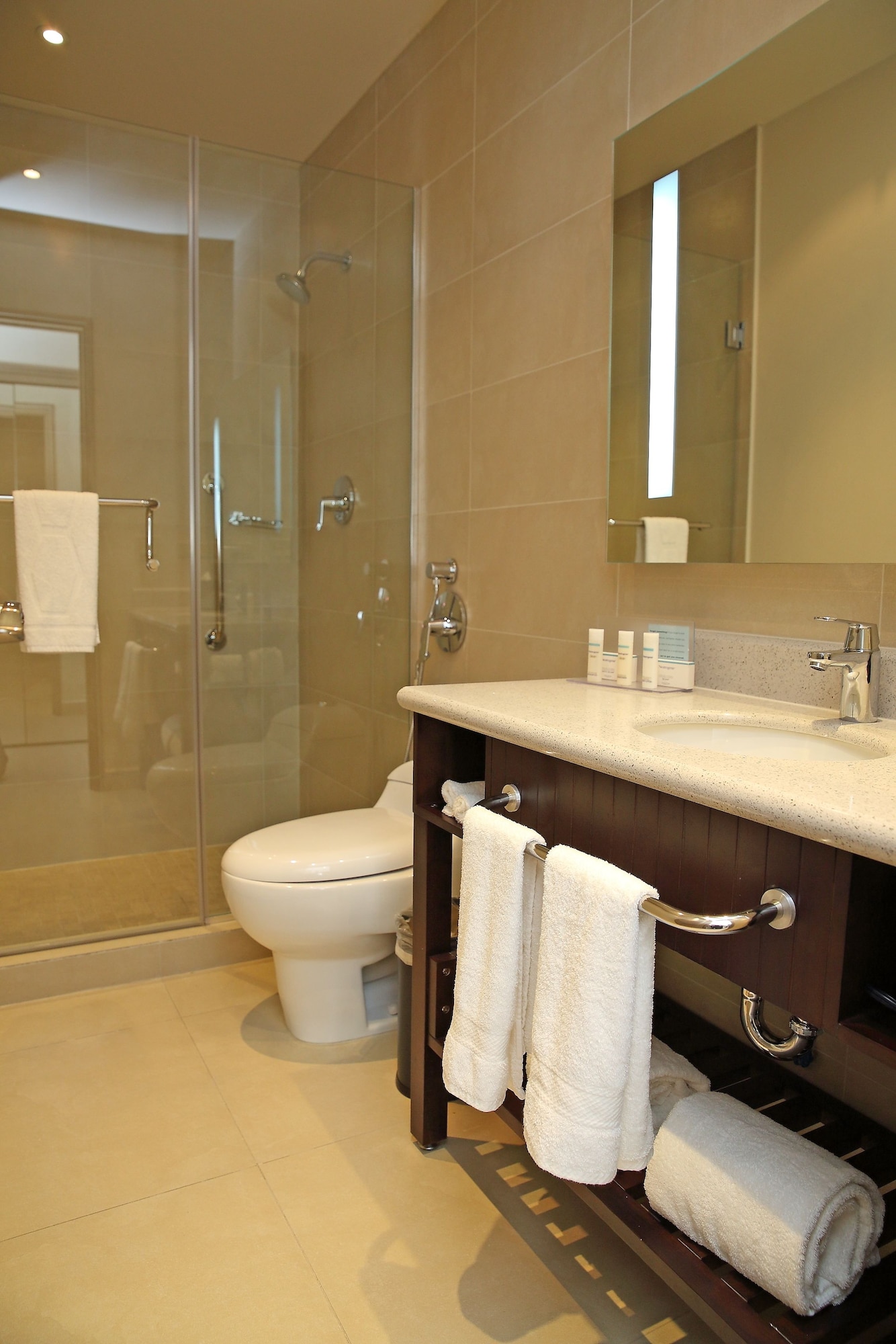 hampton by hilton panama