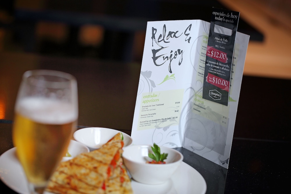 hampton by hilton panama