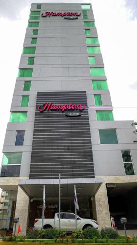 hampton by hilton panama