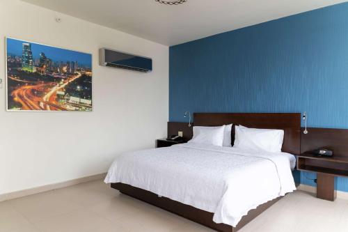 hampton by hilton panama