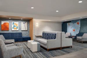 holiday inn express hotel and suites north fremont by ihg
