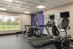 holiday inn express hotel and suites north fremont by ihg