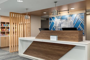 Holiday Inn Express Hotel & Suites North Fremont By Ihg,Erie County>>Clyde,3 star