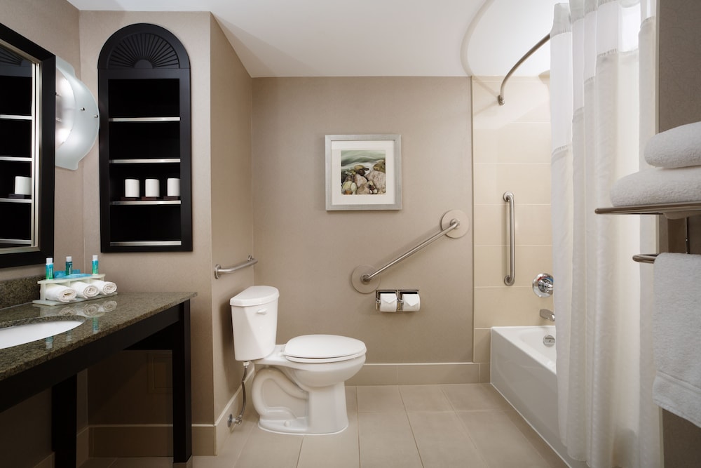 holiday inn express and suites ottawa west nepean